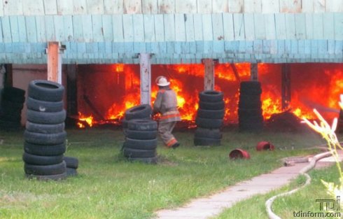 В целом пожар тушили пять часов.