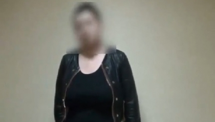 Женщину задержали на 30 дней и ее могут привлечь к ответственности за сутенерство.