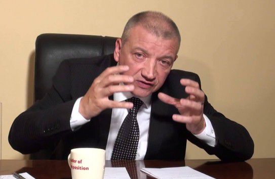 Лидер "Антимафии" сказал, что члены движения продолжат протесты в парламенте. Фото: vedomosti.md