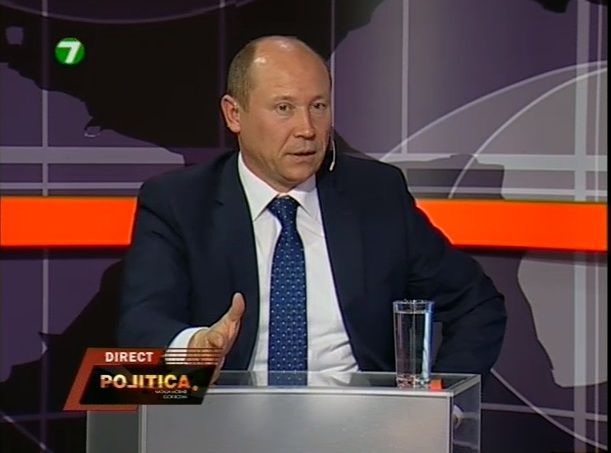 "Со временем они сами расскажут кто заставил их проголосовать", - заявил Стрелец.