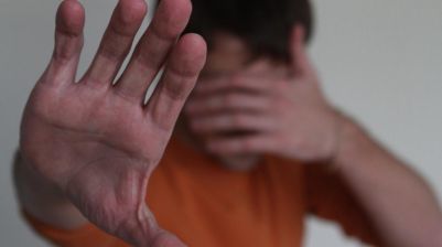 В молдавском селе подросток попытался изнасиловать 26-летнего парня.