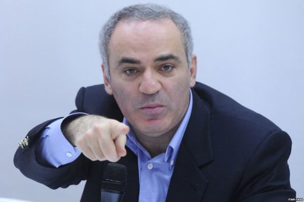 Atât timp cât Vladimir Putin va fi președinte al Rusiei, nu va fi pace în Europa, a declarat opozantul rus Garry Kasparov.