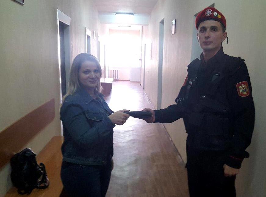 Владелица была идентифицирована и получила обратно потерянный кошелек.