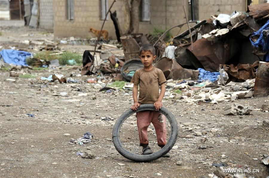 Sute de mii de copii riscă să moară de foame în Yemen