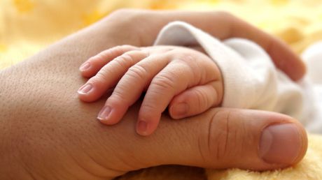 Tragedie cumplită într-o familie din Ialoveni. Băiatul lor de numai patru luni a murit înecat cu lapte.