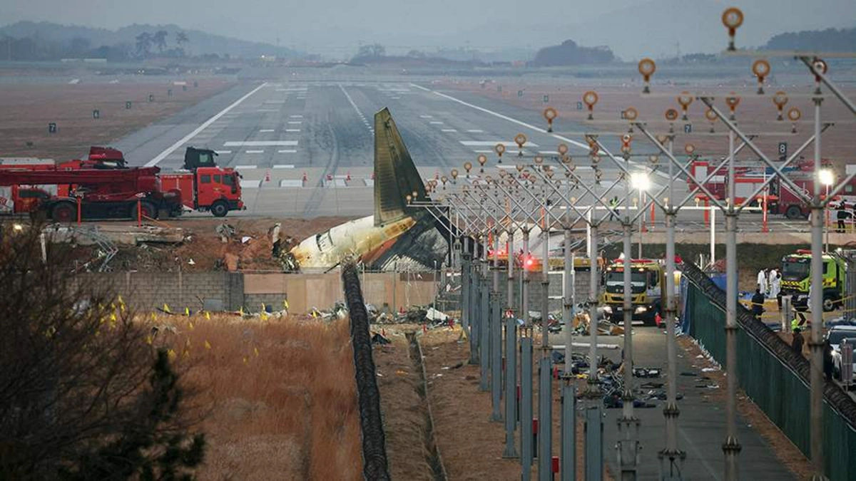În Coreea de Sud a fost finalizată descifrarea unei cutii negre a avionului Jeju Air.