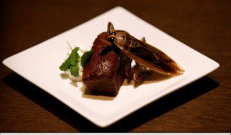 Japonezii sărbătoresc Valentine's Day cu dulciuri realizate din insecte. Foto: jurnal.md