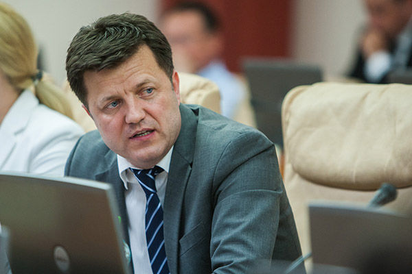 Deputatul Octavian Grama părăseşte rândurile Partidului Liberal Democrat din Moldova.