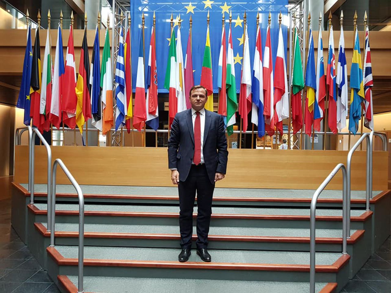 Нэстасе прокомментировал принятую резолюцию Европарламента.