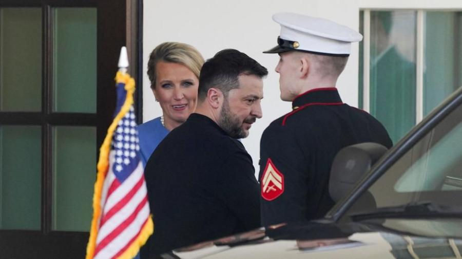 Trump l-a dat afară pe Zelenski de la Casa Albă. Ucrainenii au implorat pentru reluarea discuțiilor.