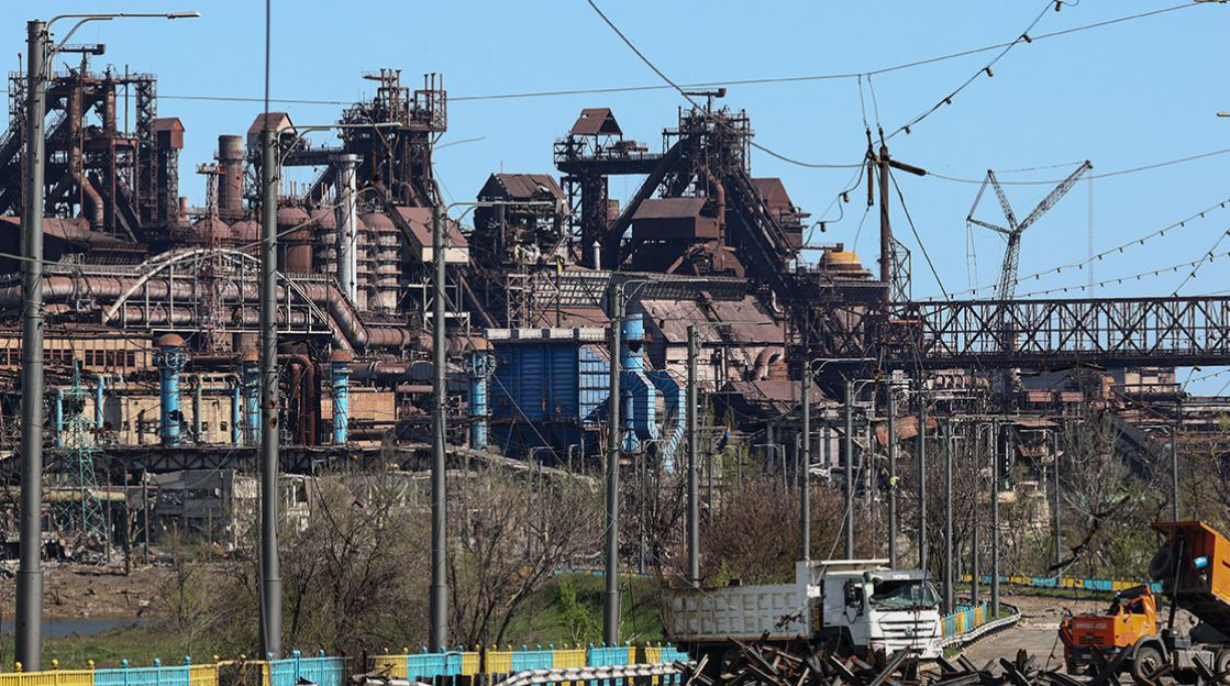 Группа мирных жителей покинула "Азовсталь".