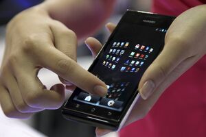 Sindicatele spun că oamenii trebuie să înţeleagă să-şi închidă dispozitivele după ce pleacă de la serviciu