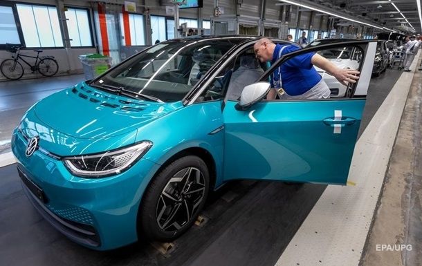 Автоконцерн Volkswagen возобновляет работу.