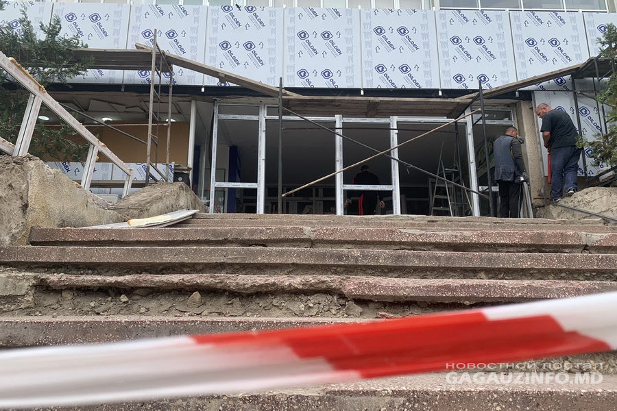 В Комрате подходит к завершению ремонт районного Центра здоровья.