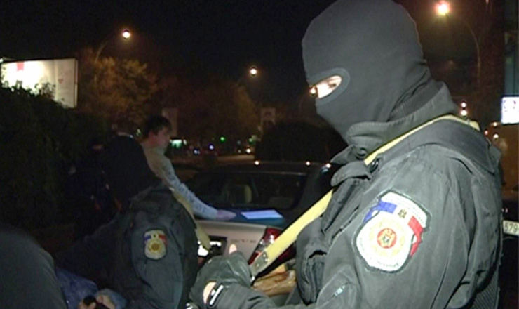 Raidurile specializate sunt desfăşurate în special pe timp de noapte, pentru perioada zilelor de odihnă, când fluxul de persoane în localuri este mare.