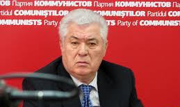 Liderul PCRM, Vladimir Voronin se arată indignat de votarea Legii privind asigurarea egalităţii. Foto: gzt.md
