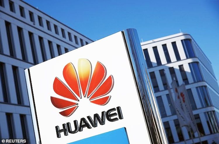 В Huawei надеются на разумное решение о сотрудничестве с ней Британии по 5G.