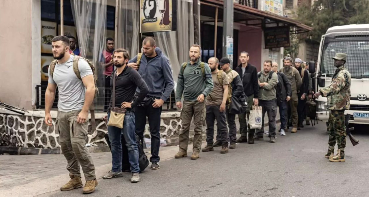 România va interzice militarilor și polițiștilor să se angajeze ca mercenari după trecerea în rezervă.