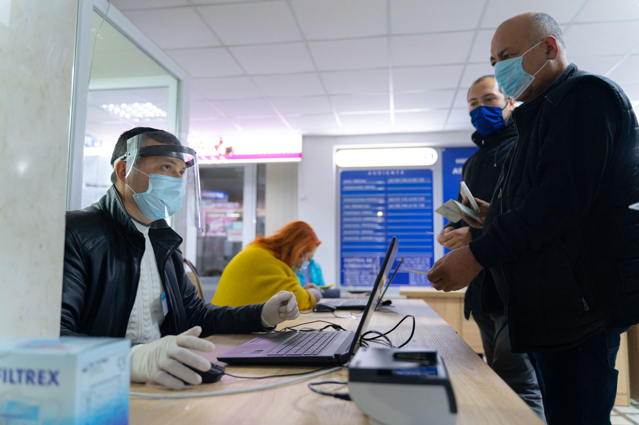 Избирателей просят проверить правильность внесённых в списки данных.