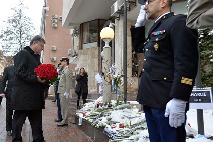 На марш единства в Париже съезжаются лидеры стран. Фото:  AFP