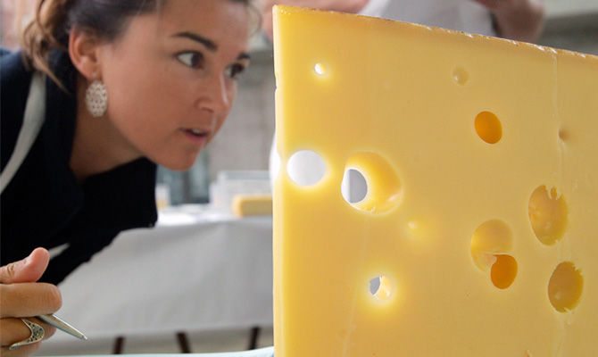 По словам Гончара, импортеры, в том числе европейские, массово сбывают на украинском рынке неликвид.