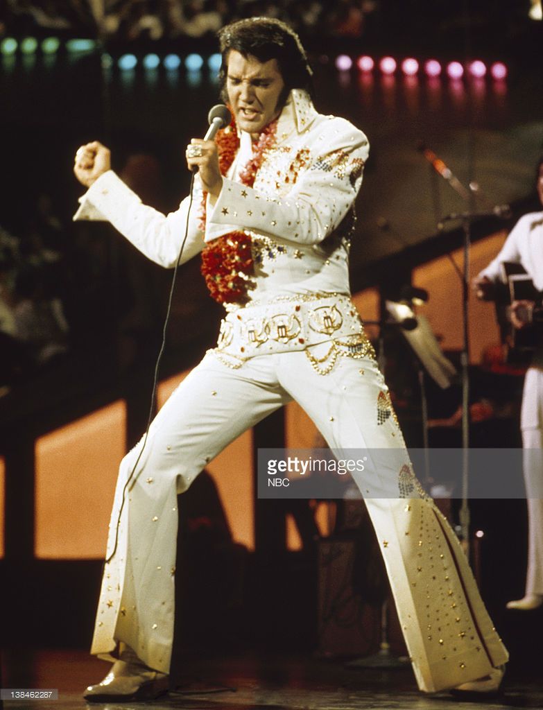 Fanii comemorează 40 de ani de la moartea lui Elvis Presley