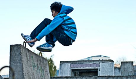 Adolescentul s-a ales cu răni extrem de grave şi a fost transportat la Spitalul de Urgenţă în comă. Foto: jurnal.md