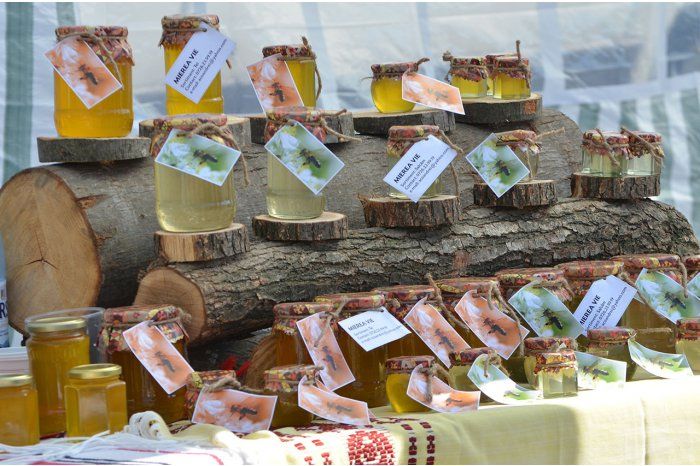 В Кишиневе открылась выставка-продажа продуктов пчеловодства.