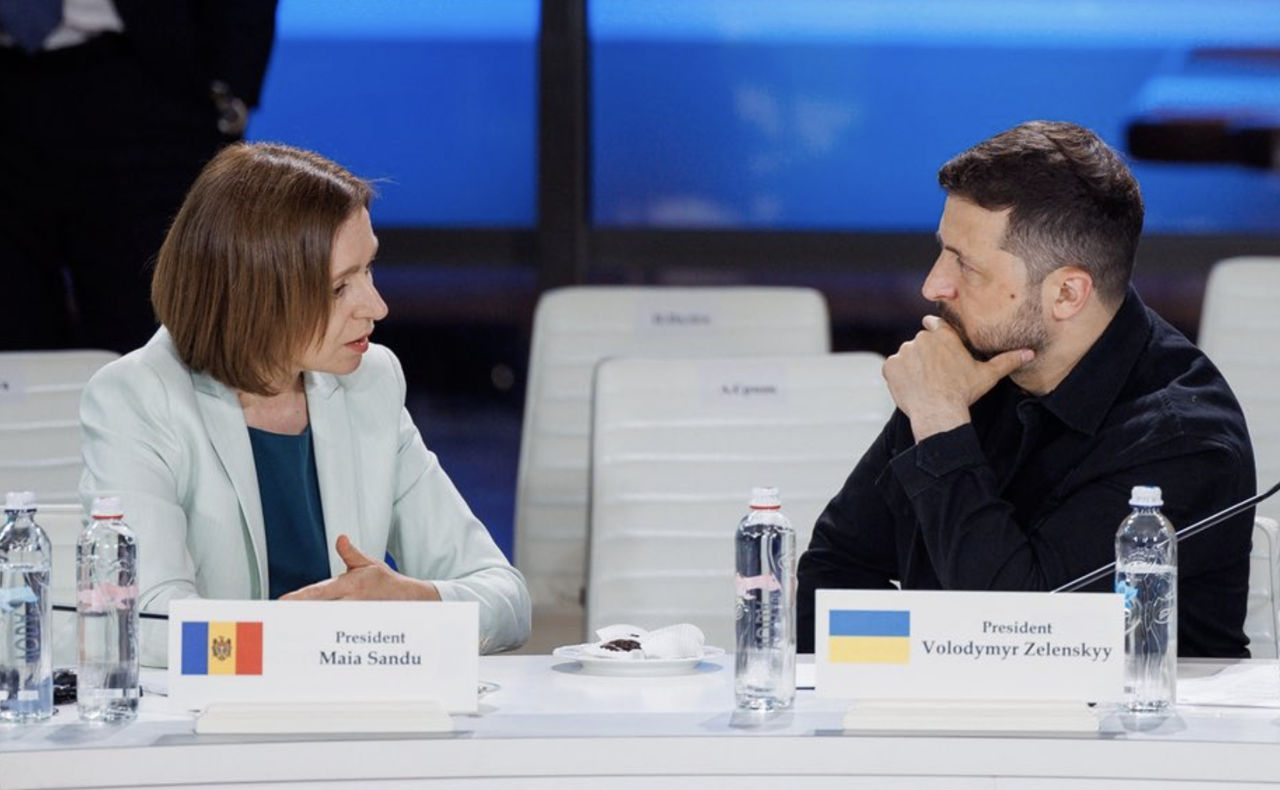 Зеленский: Украина поможет Молдове избежать давления РФ из-за энергокризиса в Приднестровье.