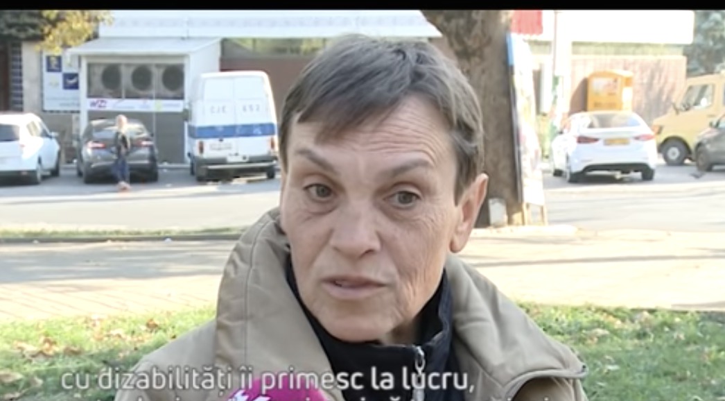 Архитектор вынуждена торговать на улице, чтобы выжить.