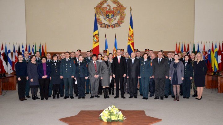 Ministerul Apărării a împlinit 26 de ani. Militarii au primit diplome