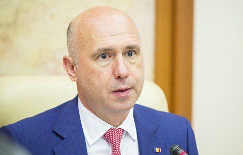 Премьер Молдовы, Павел Филип, набрал наибольшее количество голосов после подсчета 30 % протоколов.