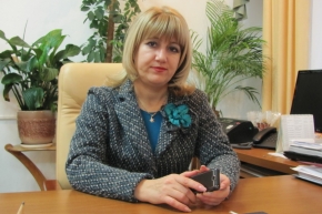 Глава Народного собрания Гагаузии Анна Харламенко награждена орденом Преподобной Параскевы Сербской второй степени.