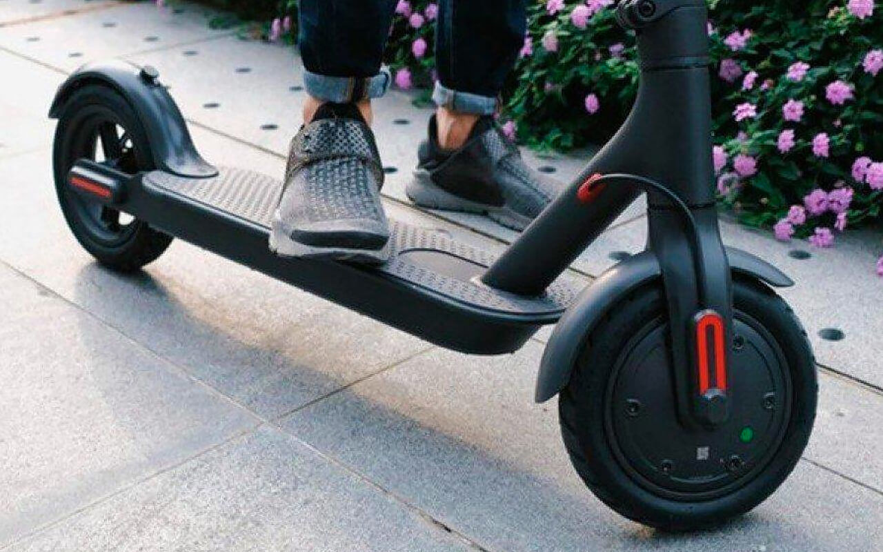 Xiaomi отзывает более 10 000 электрических самокатов.