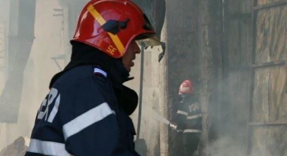 В столице в одном из жилых домов вспыхнул пожар.