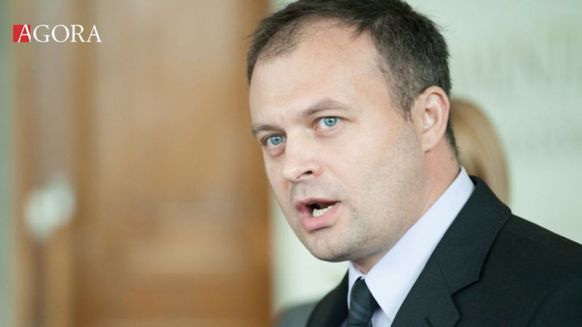 Candu, la BBC: Dacă nu vom reuși să facem ceva, această generație a clasei politice trebuie să plece. Foto: agora.md