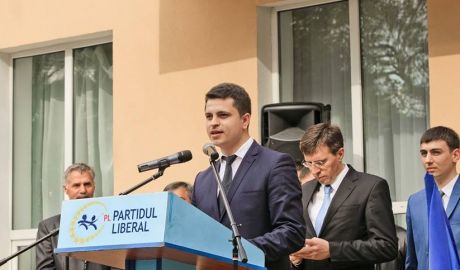 Nicolae Balaur, deţine în proprietate sau folosinţă mai multe proprietăţi estimate la preţul de peste două milioane de lei. 
