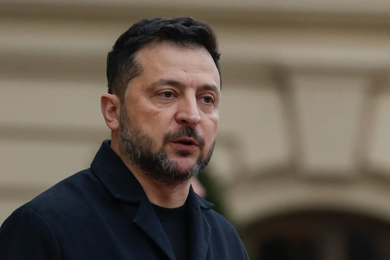 Зеленский: Сокращение армии и нейтралитет Украины не обсуждаются.