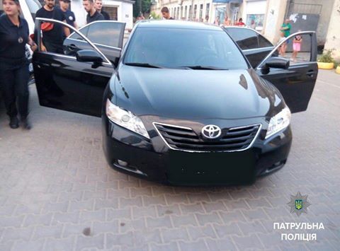 В Одессе мужчину обстреляли из автомобиля.