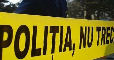 В Бельцах мужчину нашли повешенным на территории детского сада.