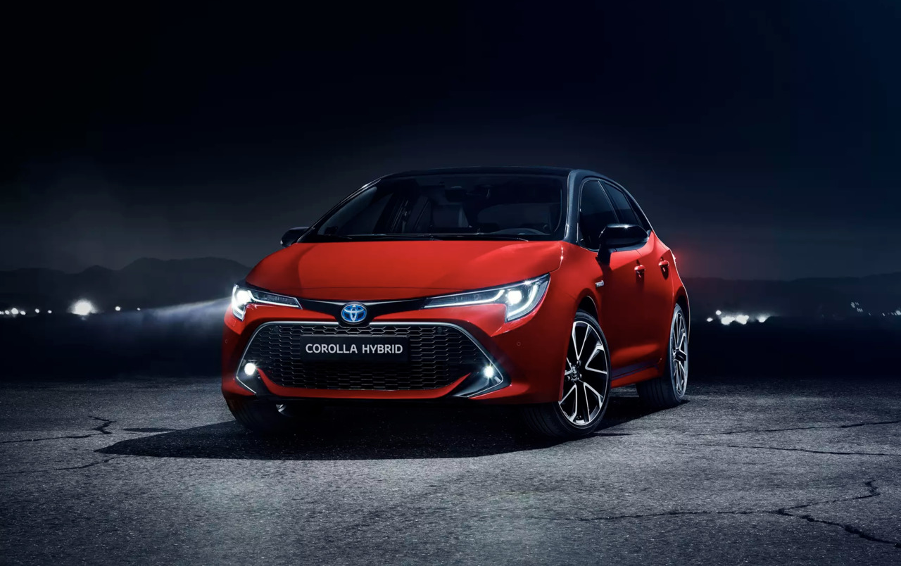 Хэтчбек Toyota Corolla.