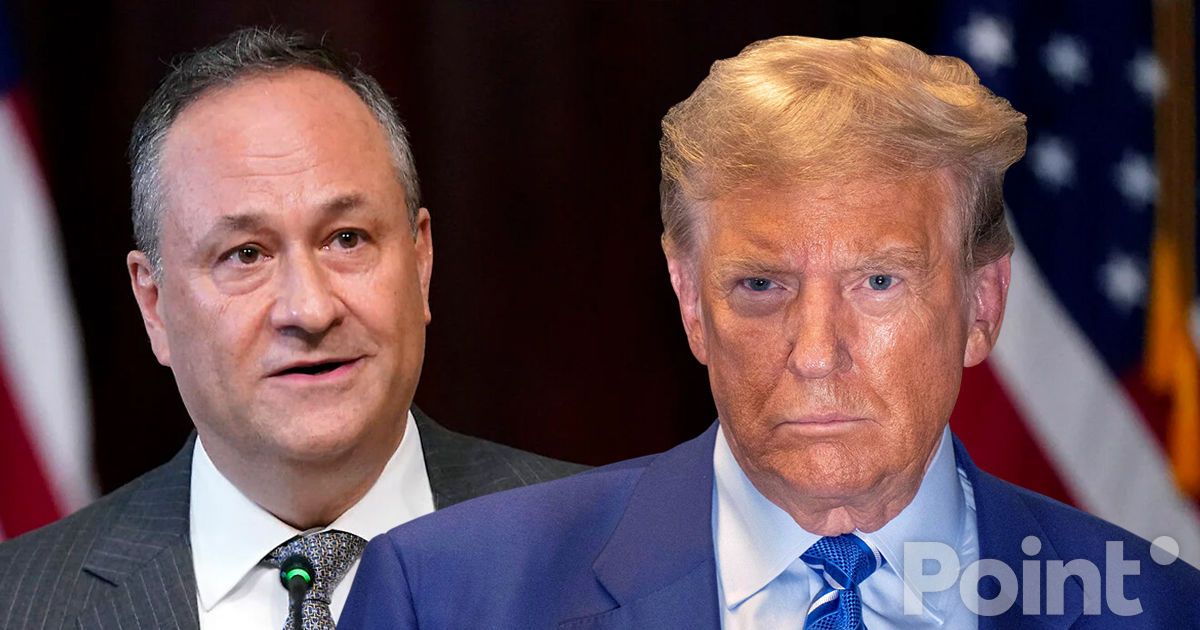 Дональд Трамп уволил мужа Камалы Харрис.