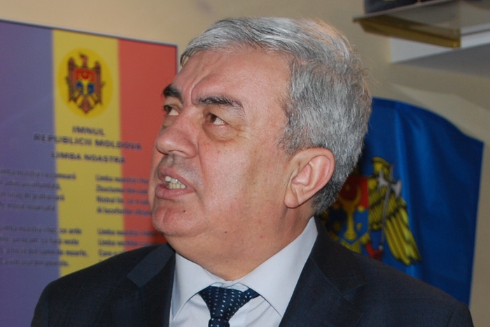 Президент академии Георге Дука.