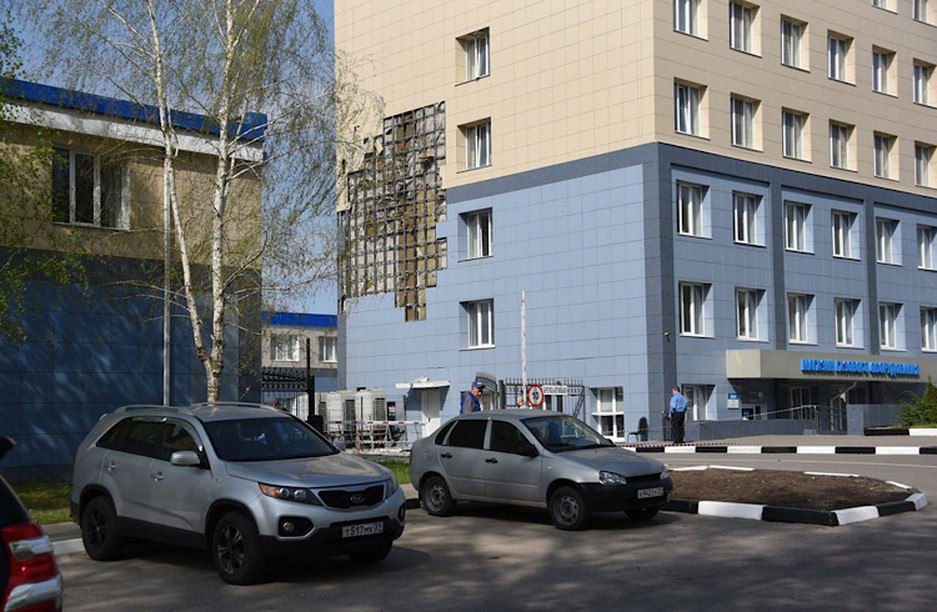 В Белгороде беспилотник попал в административное здание "Газпрома".