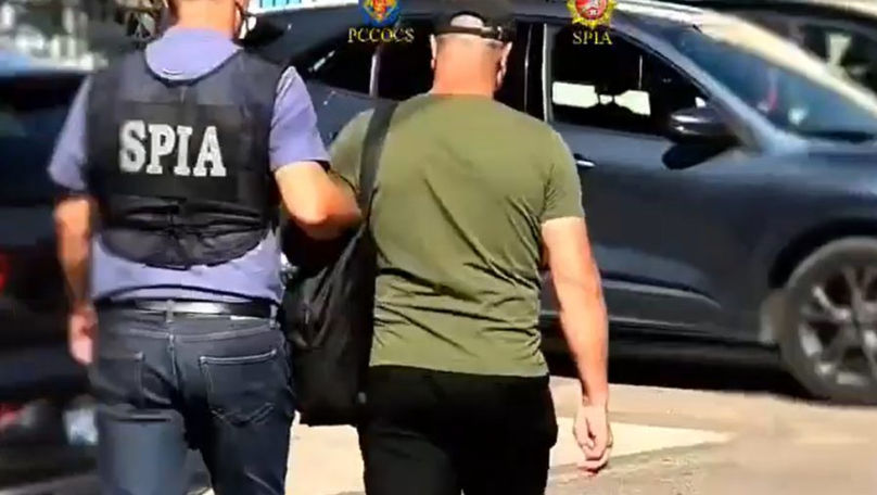Сотрудник Инспектората по миграции стал подозреваемым по делу о торговле влиянием.
