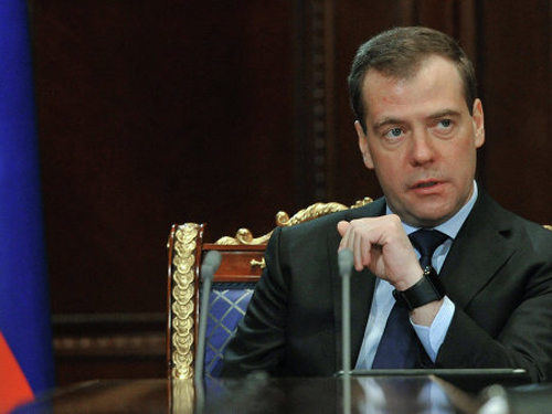 Медведев заявил, что Украина не сможет войти в ТС, если подпишет ассоциацию с Евросоюзом.