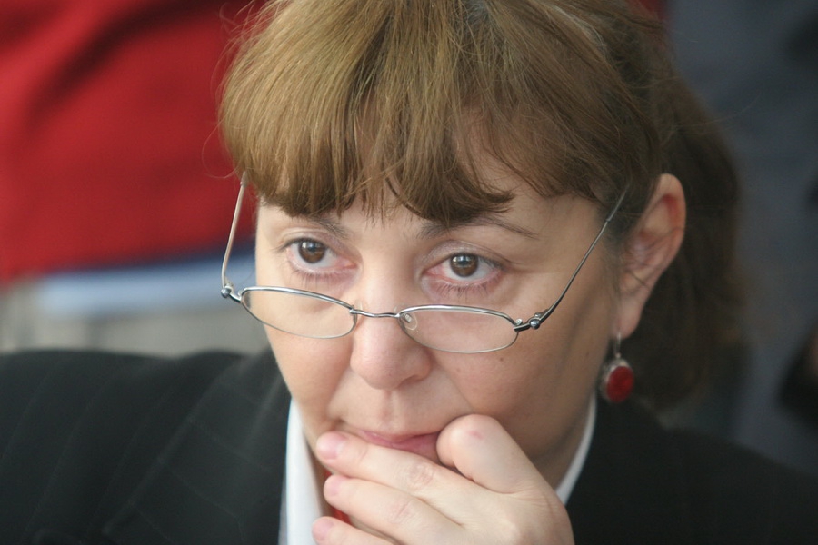Моника Маковей распространяет среди европейских институтов и европарламентских групп ложную информацию о ситуации в Румынии.