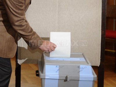 Alegerile prezidenţiale din Mexic: Voturile din 54,5 la sută din urne vor fi renumărate (Imagine: Mediafax Foto/AFP)