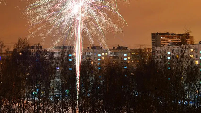 МВД: В Молдове петарды запрещены, фейерверки можно использовать только до 22:00.