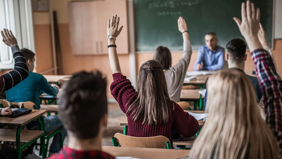 Некоторые преподаватели будут получать неуменьшенную базовую зарплату.
